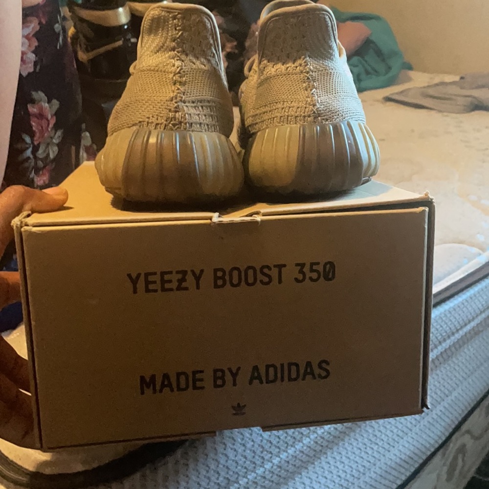 Adidas YEEZY 350 sand taupe - Picture 2 of 4